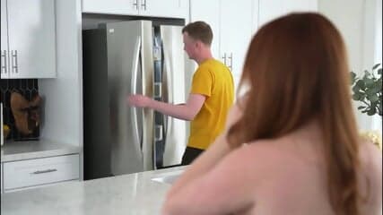 Stepmom show me her tits while she phone call with my dad